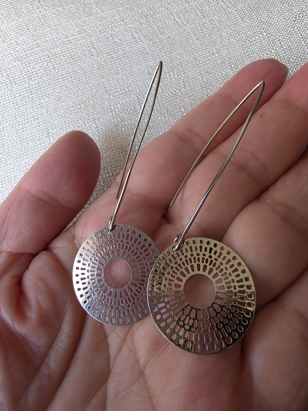 Takobia geometric dangle earrings - Picture 11 of 11